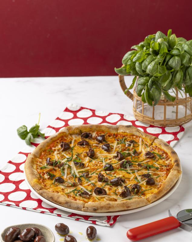 Calamata Pizza