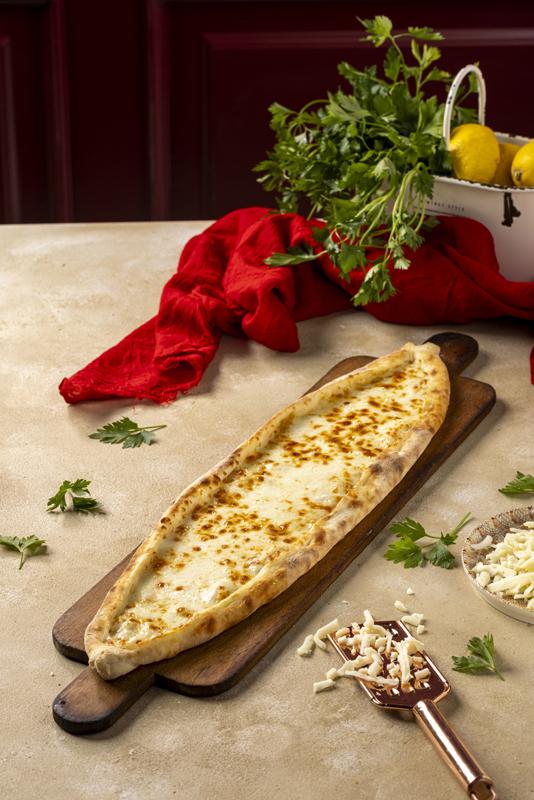 Kaşarlı Pide